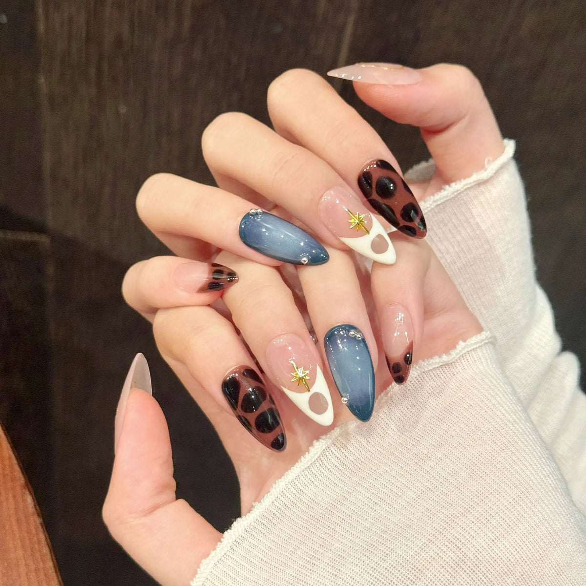 10 PCS Luxury Handmade Press on Nails Middle Almond French leopard print Design with 3-PIECE Tool Adhesive Nail Glue Tabs